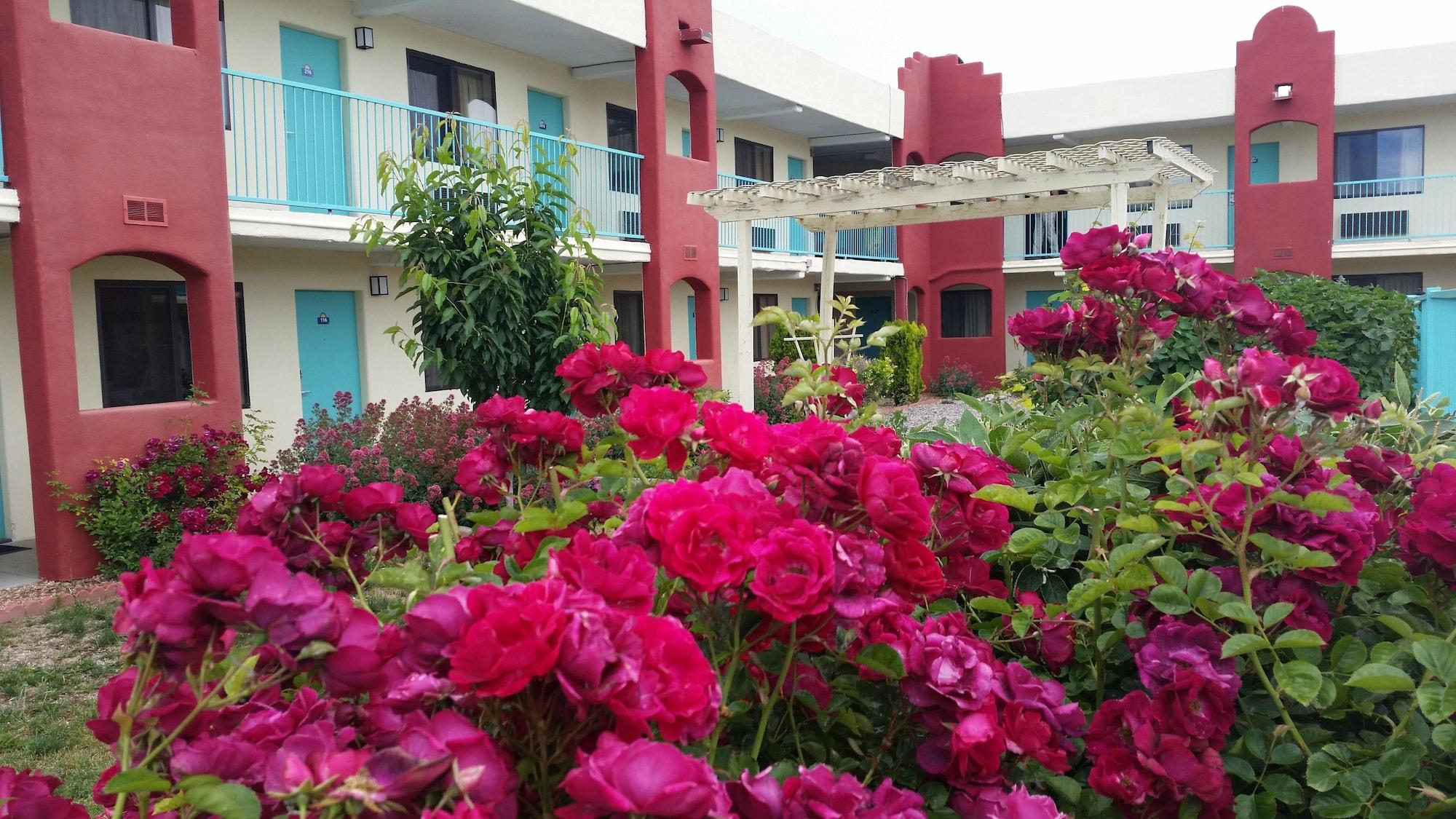Days Inn By Wyndham Santa Fe New Mexico Εξωτερικό φωτογραφία